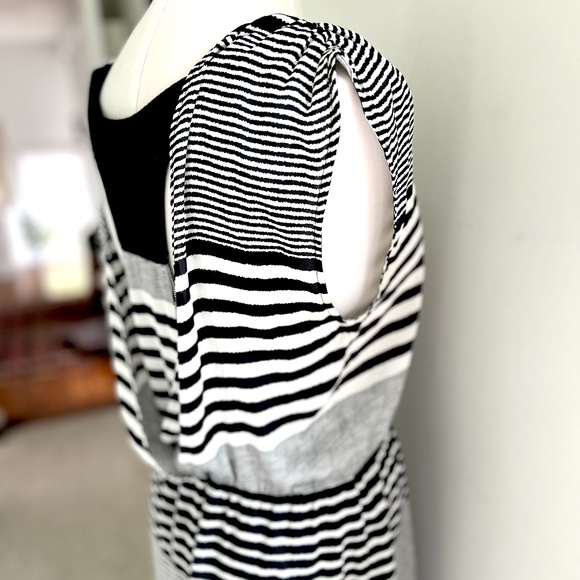 Glam Black & White Stripe Dress From LF - Picture 2 of 4
